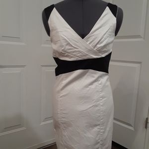 White & Black‎ Sleeveless Dress